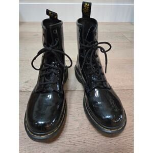 Dr. Martens Air Wair Boots Paten Leather Size 8